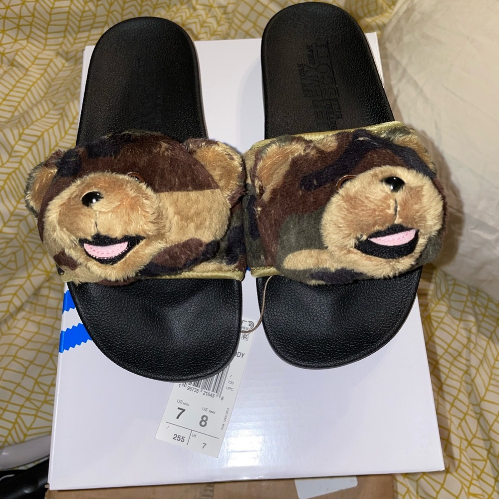 New Jeremy Scott Slides